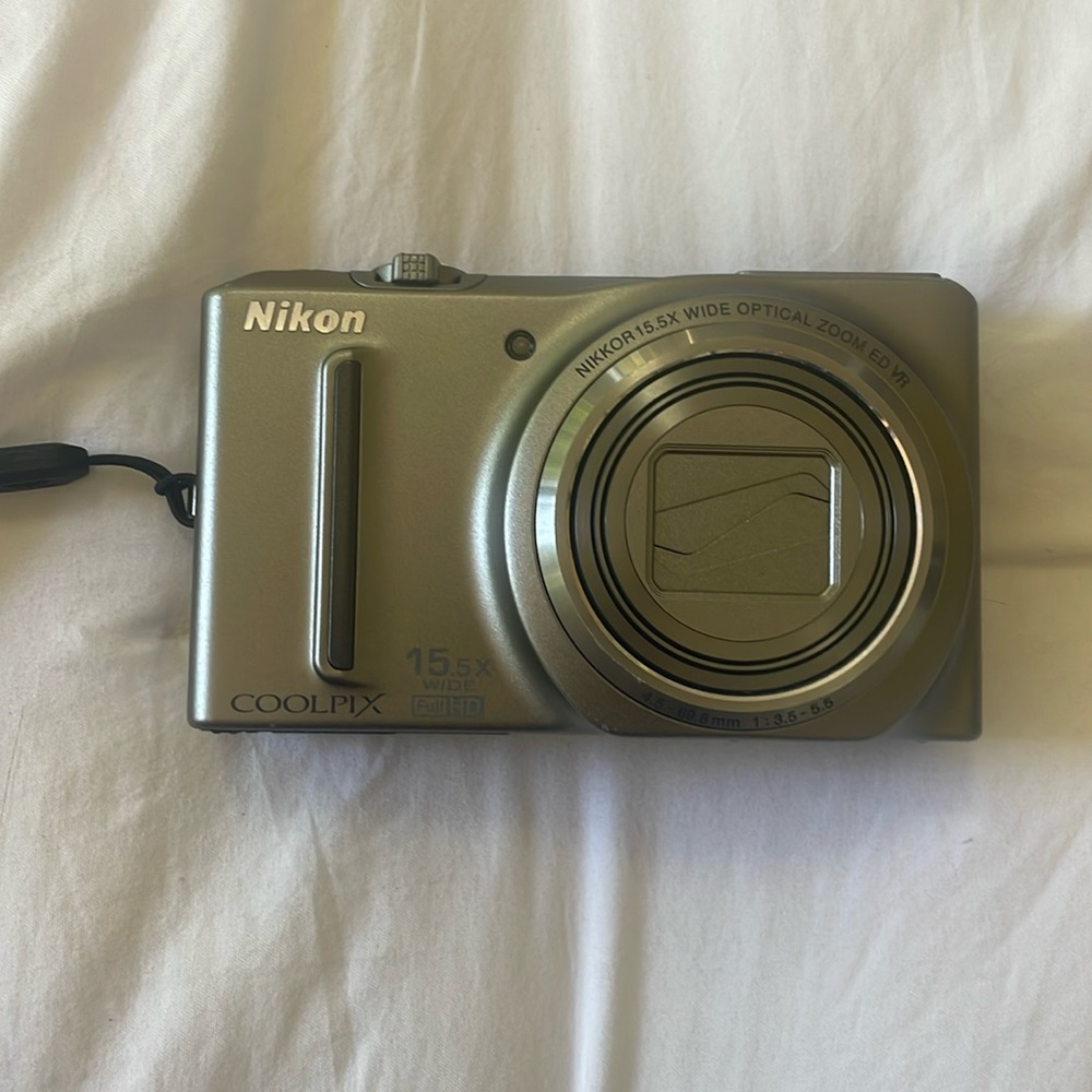 Nikon coolpix digital camera